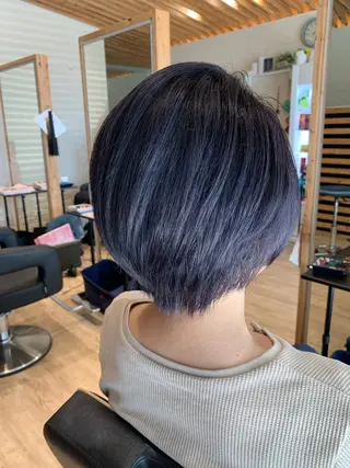 ショート カラー 関口 友行のヘアスタイル