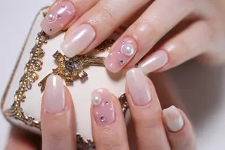 ネイル ママリンド　志村坂上店所属・しみ えんのネイルデザイン