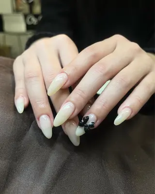 ネイル 🪷福本 亜実　/大阪心斎橋のネイルデザイン