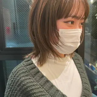 ミディアム レイヤー/ブリーチ ♥️【木坂 桃歌】のヘアスタイル