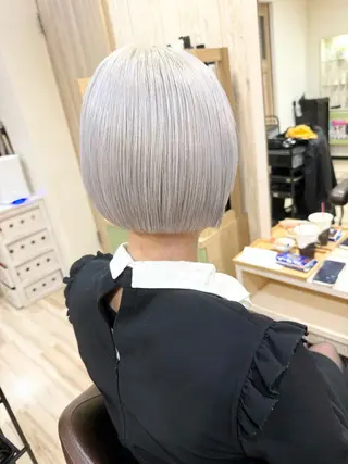 ショート カラー 🌈派手髪ハイトーン 🌈鈴木亮太🌈のヘアスタイル