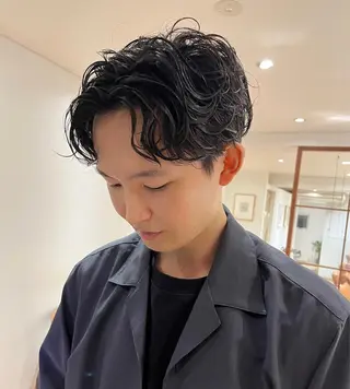 メンズ オリーブ/縮毛♡ Natsuno🩰のヘアスタイル