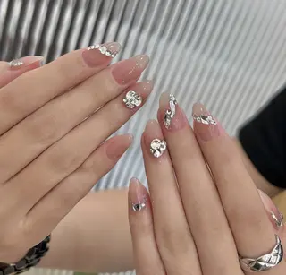 ネイル Queens みなみのネイルデザイン