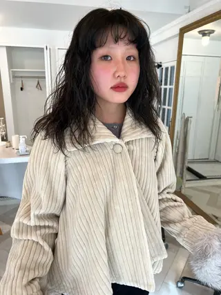 カラー ブリーチカラー🎀 韓国風/寺門美優のヘアスタイル