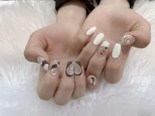 ネイル 🦋ネイルサロン ブラン🌈ゆりのネイルデザイン