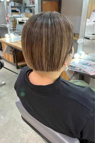 ショート カラー 菊地 紗矢のヘアスタイル