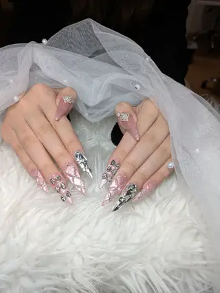 Queen Nail 研修生のネイルデザイン