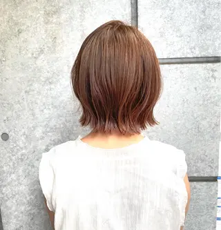 ショート カラー ヘアアレンジ MiU所属・韓国×髪質改善×美髪 縮毛矯正×レイヤーのヘアスタイル