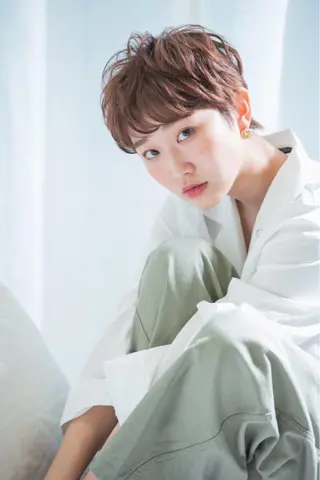 ショート カラー パーマ 星 沙織のヘアスタイル