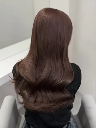 ロング カラー 平井 真由のヘアスタイル