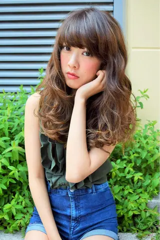 ミディアム セミロング ロング カラー 髪質改善 ami byAbsoのヘアスタイル