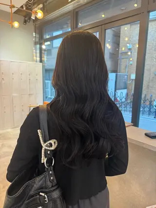 ロング カラー 赤み無し柔らかカラー 【梅田】madokaのヘアスタイル