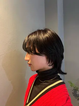 カラー yuto /ブリーチ /艶カラー/縮毛矯正のヘアスタイル