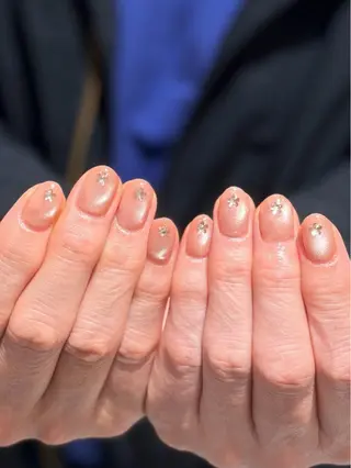 ネイル nailsalon moe.所属・yume 大人ガーリーネイルのネイルデザイン