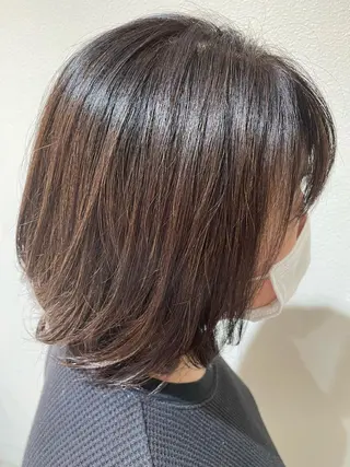 ミディアム カラー 山本 帆乃果のヘアスタイル