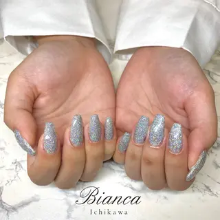 ネイル Bianca 石井🎀のネイルデザイン