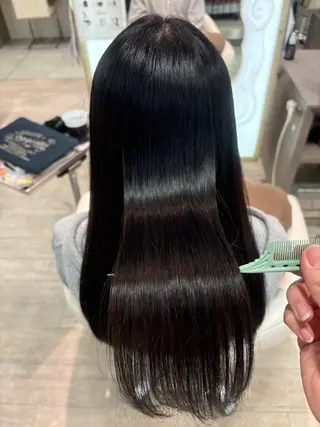 ロング レイヤー/ブリ ーチ/ 岡本美優のヘアスタイル