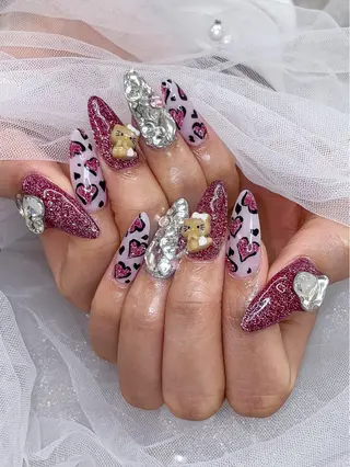 ネイル 五十嵐 美智のネイルデザイン