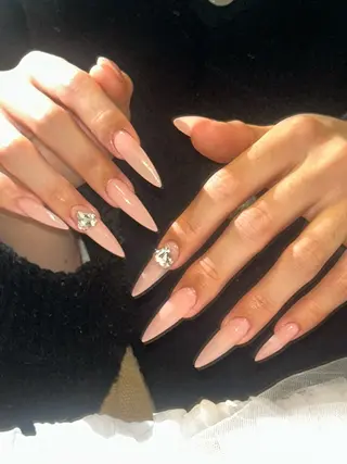 ネイル nico +所属・nico + 鷲野のネイルデザイン