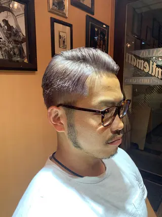 ショート カラー メンズ Drei.B.(ドライヴ)所属・ヨシダ アズサのヘアスタイル