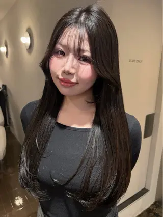 ロング YAMADA KOKOROのヘアスタイル