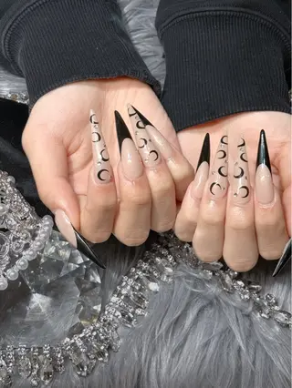 ネイル BARON LISAのネイルデザイン