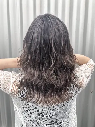 ミディアム salowin郡山所属・佐藤 結花のヘアスタイル