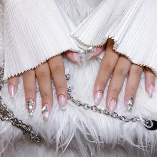 ネイル 🌈Yun nail hyejin💋のネイルデザイン