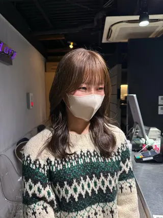 ロング カラー NANAMI🩵 大人可愛い韓国ヘアのヘアスタイル