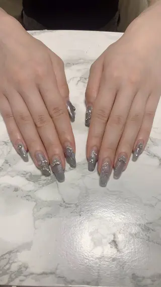 ネイル はな💎ネイル ワンホン、長さ出しのネイルデザイン