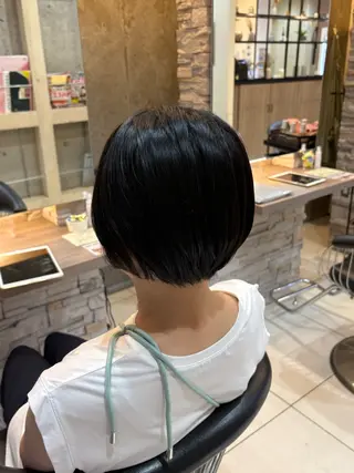 ショート seek next アヤノのヘアスタイル