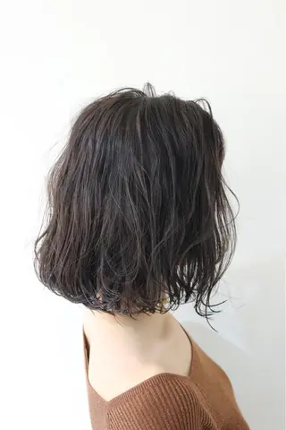 カラー 小川 美香のヘアスタイル