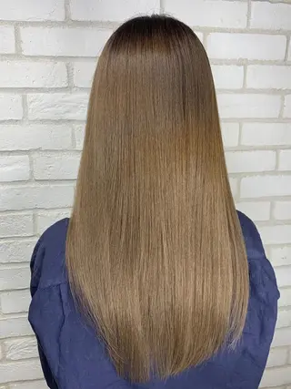 ロング カラー she2.shinjuku所属・takumi Hのヘアスタイル