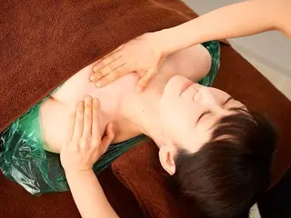 バストアップ専門/デ トックス/小顔コルギのエステ・リラクイメージ