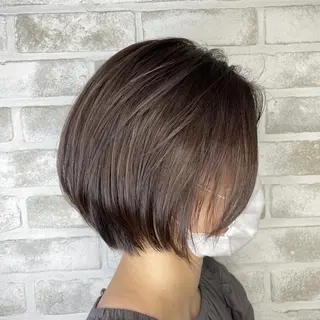 ショート カラー she2.shinjuku所属・takumi Hのヘアスタイル