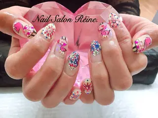 ネイル Nailsalon Reine所属・玉栄 伶奈のネイルデザイン