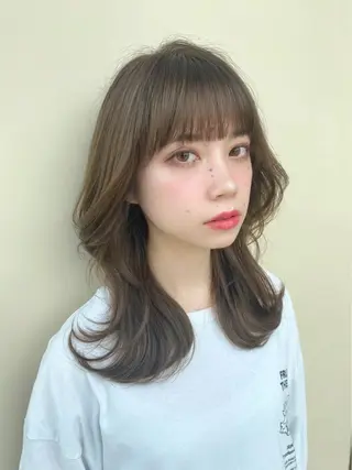 ミディアム カラー レイヤー/顔周り /透明感🩶高橋大のヘアスタイル