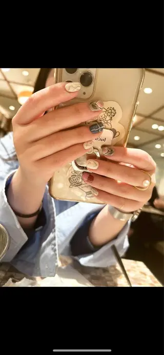 ネイル pool横浜所属・pool TSUKAMOTOのネイルデザイン