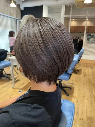 ショート カラー ao.【アオ】南浦和　髪質改善/縮毛矯正/艶髪所属・ao. 南浦和/髪質改善のヘアスタイル