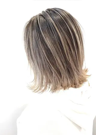 ミディアム カラー INCE HAIR インスヘアー所属・INCE HAIRのヘアスタイル