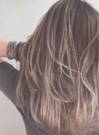 セミロング カラー memento 斎藤大覚のヘアスタイル