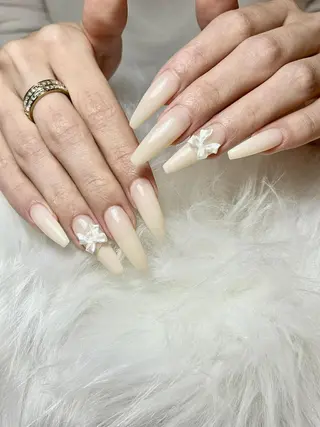 ネイル ヒユ ヒヨリのネイルデザイン