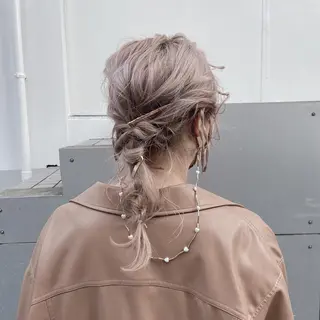 セミロング カラー ヘアアレンジ Mirai 🧸のヘアスタイル