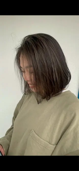 カラー ブリーチ/透明感 🪐MISAKI🪐のヘアスタイル