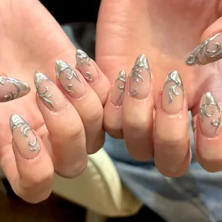 ネイル Lusso🫧 Ayaneのネイルデザイン