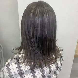 ミディアム カラー 難波 茜のヘアスタイル
