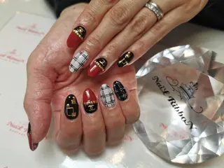 ネイル ネイルリボン 受付スタッフのネイルデザイン