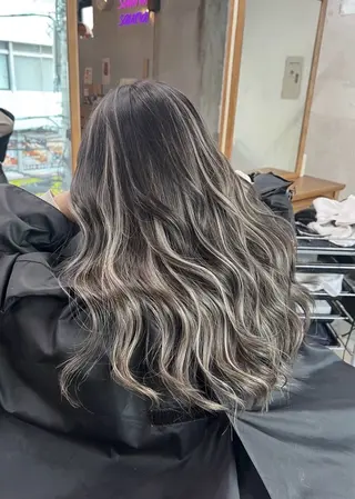 ロング カラー ROBIN所属・指名数No.1 /NAOYAのヘアスタイル