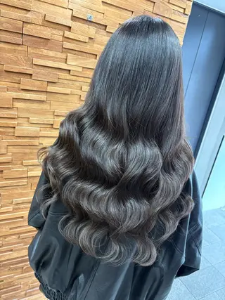 ロング カラー 横浜Lapisあゆみ ハイトーン/エクステのヘアスタイル