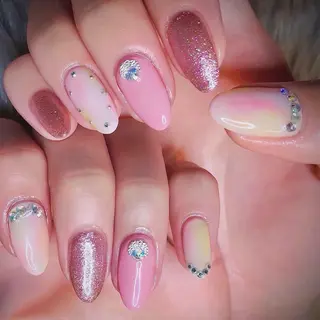 ネイル NOIROUGE所属・NOI ROUGEのネイルデザイン